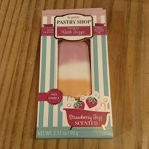 NEW! Large Bath Fizzie, Popsicle Strawberry scent